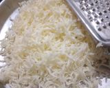 ब्रेड पिझ्झा (Bread pizza Recipe In Marathi) रेसिपी स्टेप 4 फोटो 
