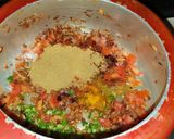 A picture of step 2 of Mutton Pulao.