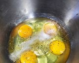 Foto del paso 1 de la receta: Tortilla de papa, nabo y acelga