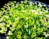 A picture of step 2 of Okroshka.
