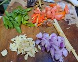 Foto langkah ke 1 dari resep Cumi Masak Hitam.