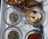 A picture of step 1 of Dry peanut chutney.
