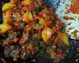 Foto langkah ke 3 dari resep Sambalado Paru Kentang.