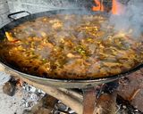 A picture of step 4 of Paella Valenciana.
