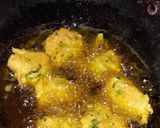 A picture of step 5 of Moong Dal Ke Pakoda.