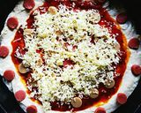 Foto langkah ke 6 dari resep Pizza Non-Ulen. Crispy diluar, empuk didalam. 🍕.