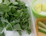 Foto langkah ke 1 dari resep Omelet Sayur Tanpa Minyak.
