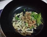 Foto langkah ke 5 dari resep Sawi Putih Tumis.