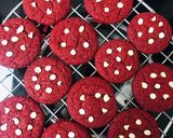 રેડ વેલ્વેટ કૂકીઝ(Red Velvet cookies Recipe in Gujarati) રેસીપી સ્ટેપ7ફોટો