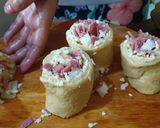 Foto langkah ke 4 dari resep Roll pizza & sosis roll rendah karbo.