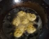 A picture of step 2 of Mysore Bonda.