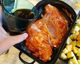 Colában sült pulykacomb petrezselymes sült burgonyával recept fázis 1 fotója
