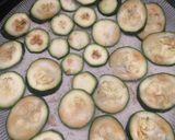 Foto langkah ke 1 dari resep Zucchini Chips 🥒 (keripik zucchini sehat).