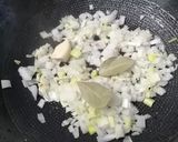 Foto del paso 6 de la receta: Salchichas frescas guisadas
