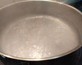 Foto del paso 3 de la receta: Crema Fría de Acelgas y Piñones