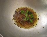 A picture of step 2 of Bread poha.