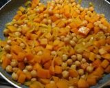 Foto del passaggio 6 della ricetta Zucca e ceci al curry 🎃