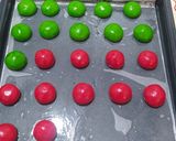 A picture of step 3 of Watermelon_shaped cookies.