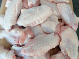 Alitas de pollo con verduras