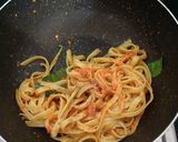 Foto langkah ke 3 dari resep 118. Woku fettuccine with katsu.
