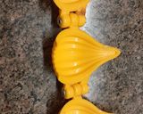 A picture of step 6 of Ukadiche Modak.