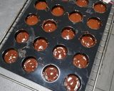 Une image de l'étape 3 de Muffins coeur coulant chocolat blanc.