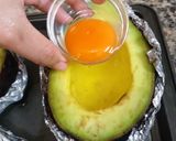 Foto langkah ke 3 dari resep Baked Avocado.
