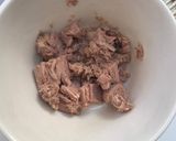 A picture of step 1 of Tuna toastie.