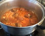 Foto del paso 2 de la receta Frijoles con salchichas y punta de costillas de cerdo