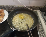Foto del paso 6 de la receta: Mini Burger con queso en salsa