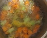 Foto langkah ke 2 dari resep Sayur Bening Kelor.