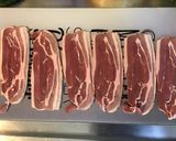 Une image de l'étape 1 de Bacon mariné tomate et épices grillé à la plancha.