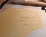 Foto del passaggio 2 della ricetta Chiacchere