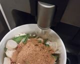 A picture of step 3 of Noodles In Cup.