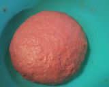 Foto langkah ke 4 dari resep Donat Maizena Merah Putih.