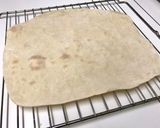 Foto del paso 8 de la receta: Masa de pizza fina y crujiente (sin levadura)