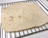 Foto del paso 8 de la receta: Masa de pizza fina y crujiente (sin levadura)