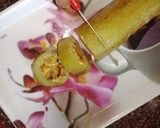 A picture of step 3 of Stuffed lauki pakauda.