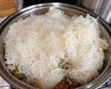 A picture of step 5 of Chicken & Shrimp Pancit Bihon.