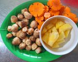 Hình bước làm 1 của món Đậu hũ kho cà tím, cà rốt (món chay)