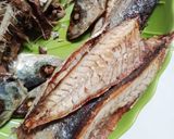 Foto langkah ke 1 dari resep Ikan Pindang Masak Santan.