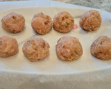 Foto del paso 5 de la receta: Albóndigas de pavo en salsa de calabaza, manzana y nueces