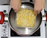 Foto langkah ke 8 dari resep Fried Corn Bites.