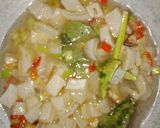 Foto langkah ke 5 dari resep Oseng oseng kikil.