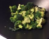 Foto del paso 3 de la receta Cazuelita ibérica de Quinoa 🌶🥦