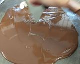 Foto del paso 3 de la receta: Bombones de chocolate rellenos de chapulín
