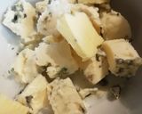 Foto del paso 2 de la receta: Crema de queso azul (roquefort)