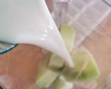 Foto del paso 2 de la receta: Smoothie de melón rocío de miel 🍈