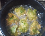 Foto del paso 2 de la receta: Buñuelos de lechuga