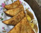 Foto langkah ke 5 dari resep Kulit Pangsit Isi Pisang#BikinRamadanBerkesan#Day10.